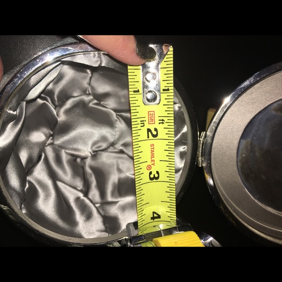 PRICE IS VERY FIRM Silver Shimmer Round Shaped Eve - Picture 6 of 7